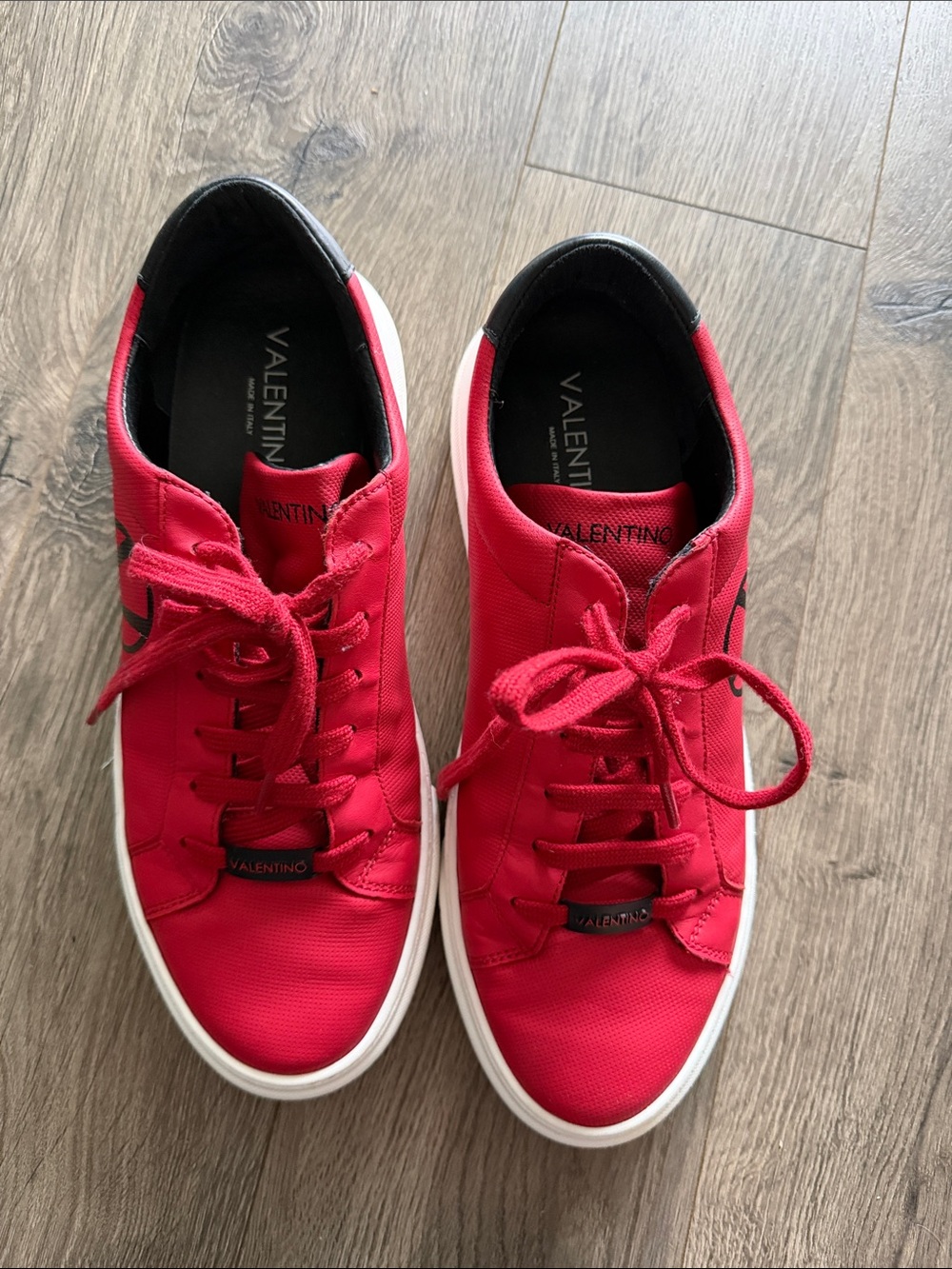 Mario Valentino Men's Red Low-Top Lace-Up Sneakers